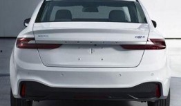 byd爆料最新消息,全新车型及战略布局即将揭晓！”